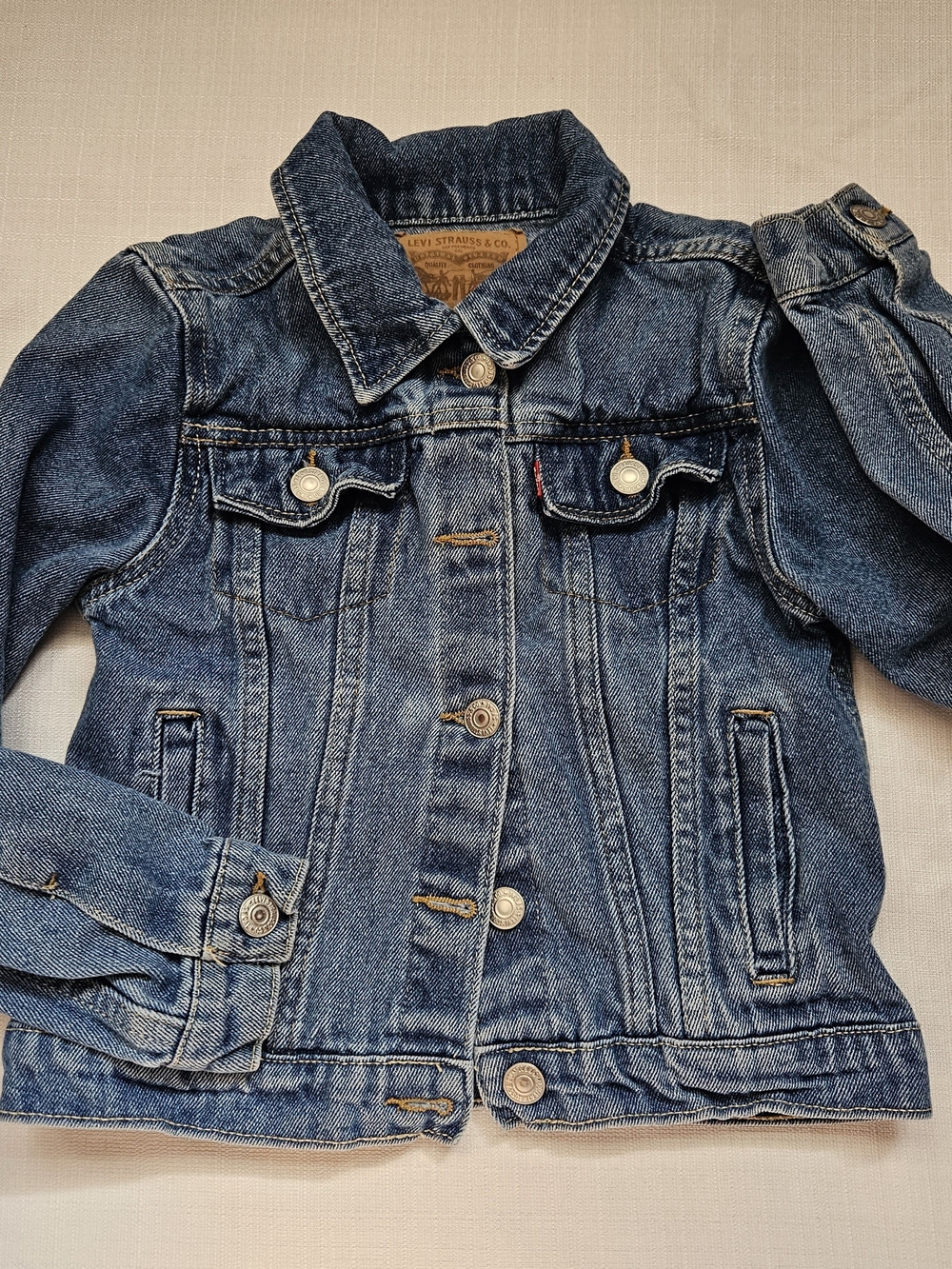 Levi's Kids Medium Wash Denim Trucker Jacket Size Small S (8-10 Yrs)